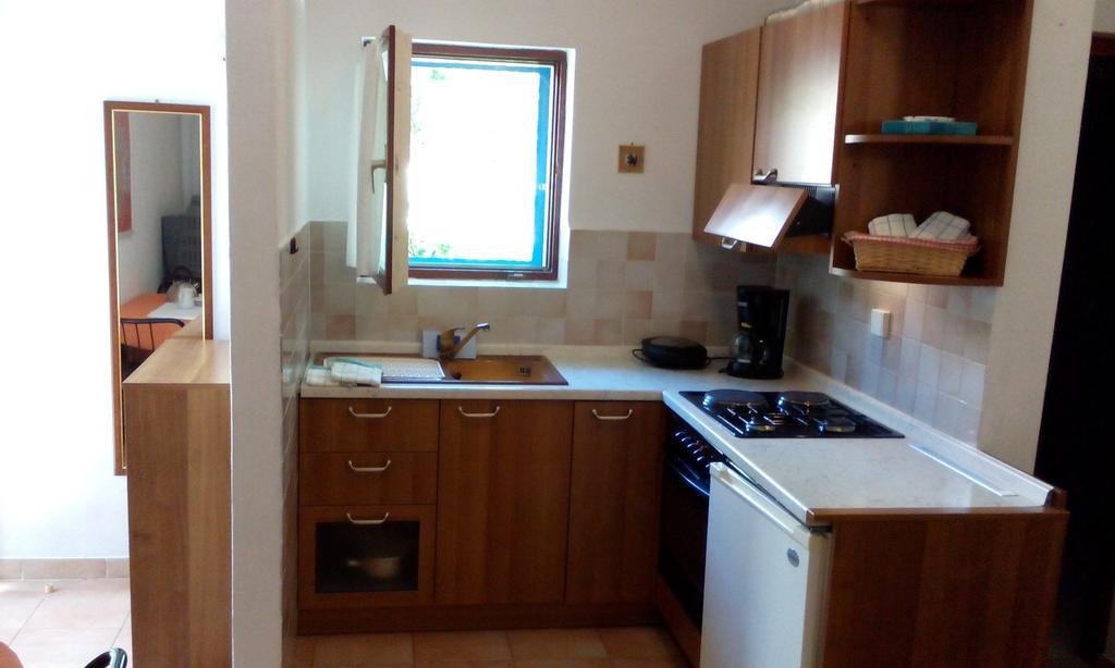Apartments Mare Losinjska 16 Rabac Szoba fotó