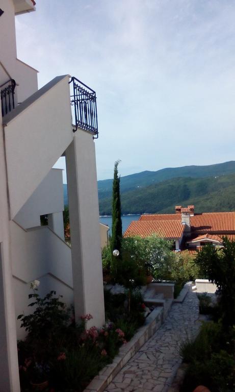 Apartments Mare Losinjska 16 Rabac Szoba fotó