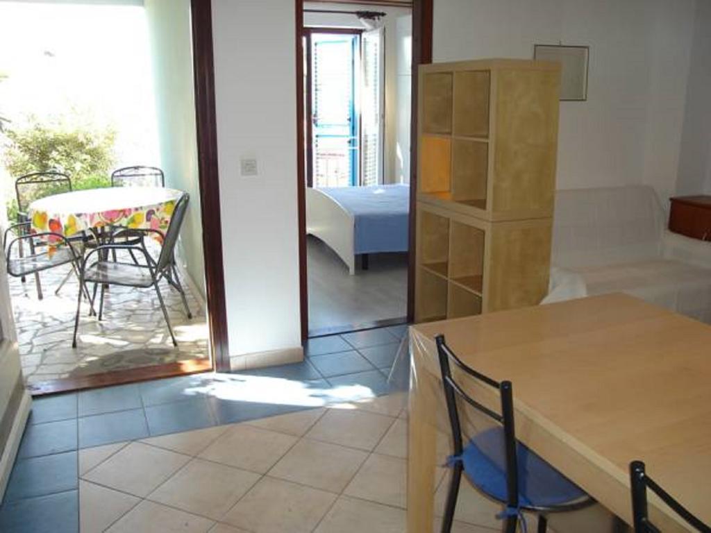Apartments Mare Losinjska 16 Rabac Szoba fotó