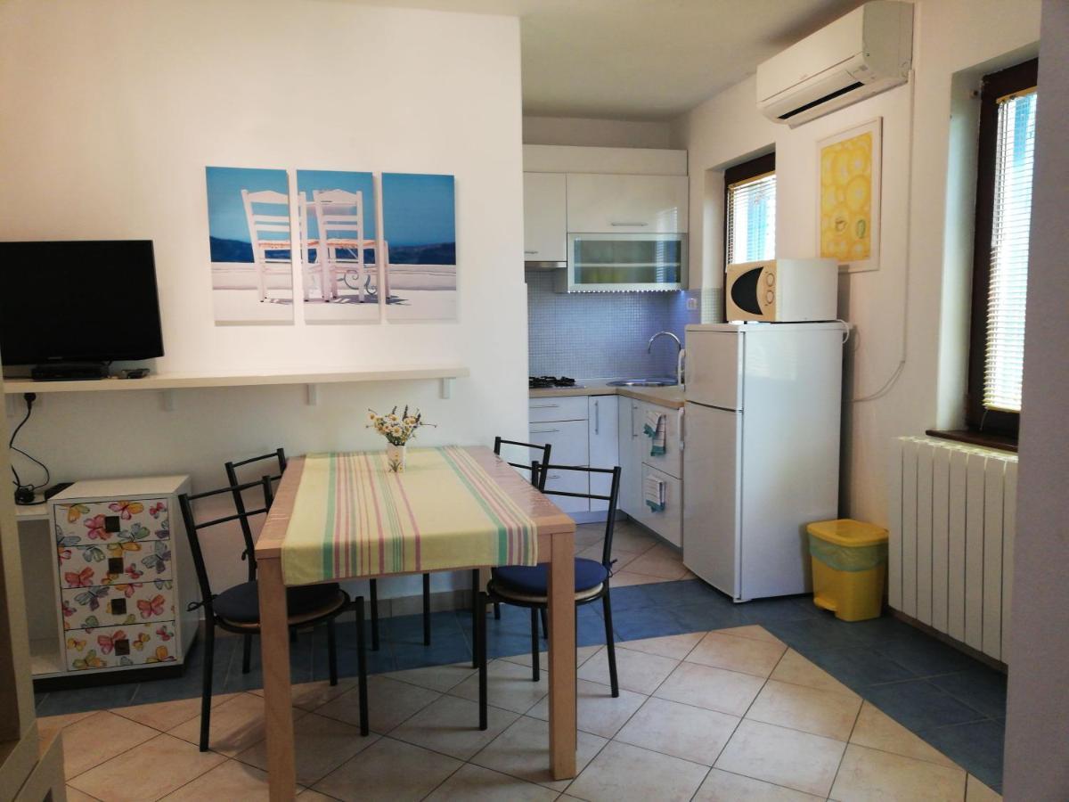 Apartments Mare Losinjska 16 Rabac Kültér fotó